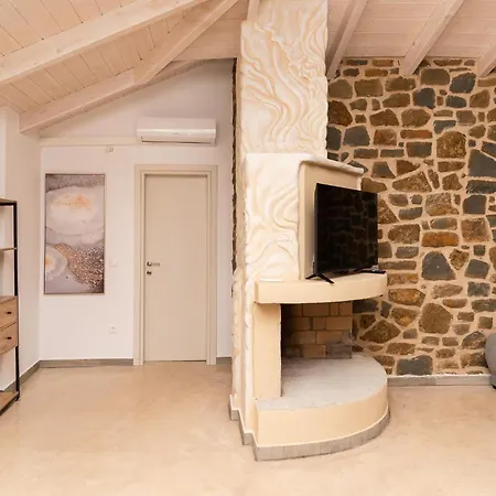 Lithos Отель Финикунда