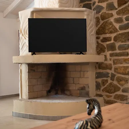 Szálloda Lithos Finikúnda