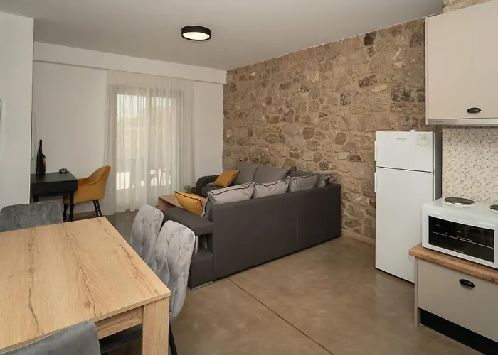 Lithos